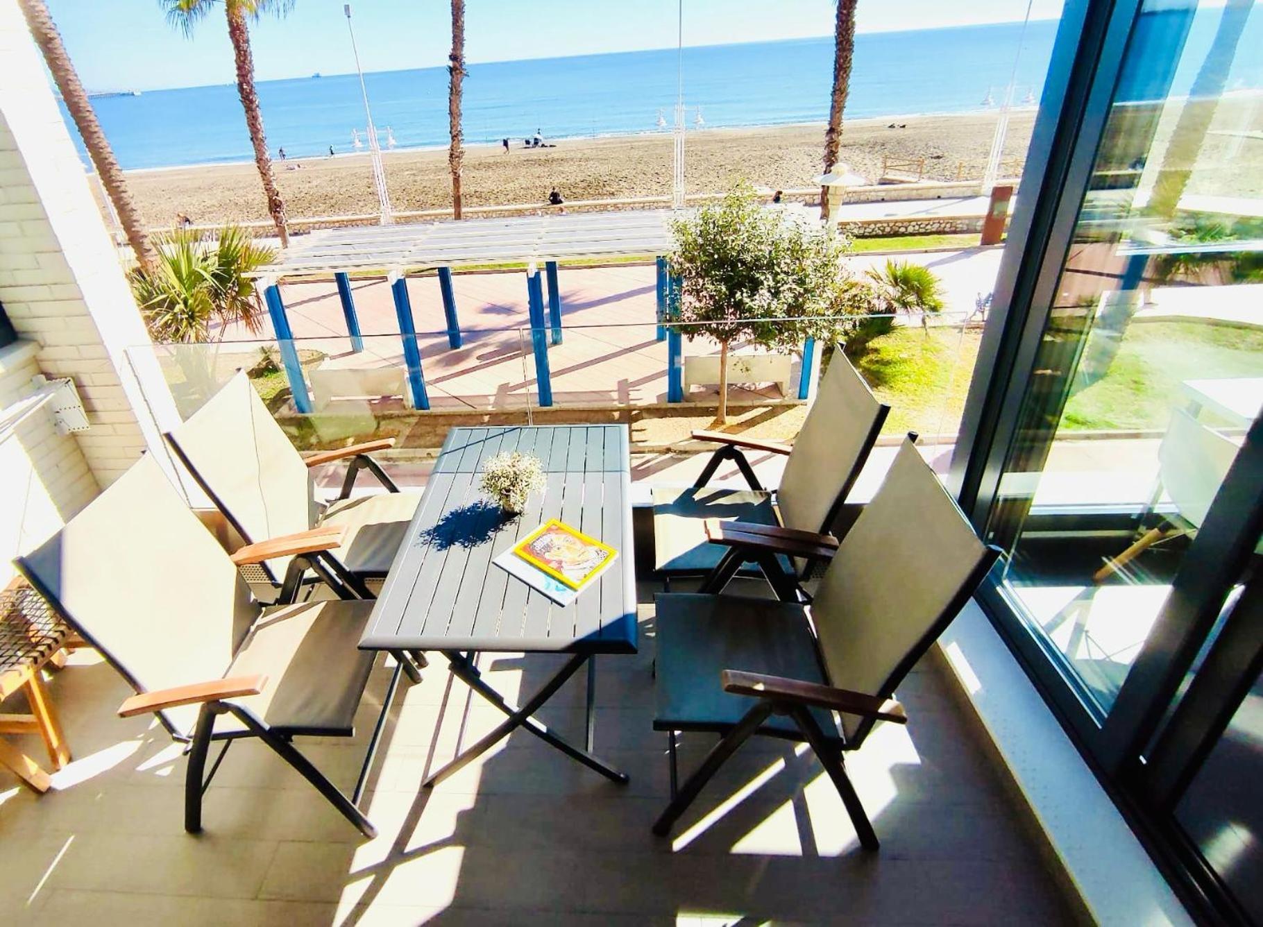 Apartament Gran Vivienda De Lujo Frente Al Mar Malaga Zewnętrze zdjęcie